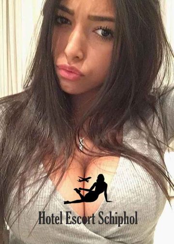 Hotel Escort Esperanza - Cute Spanish Schiphol Escort Girl